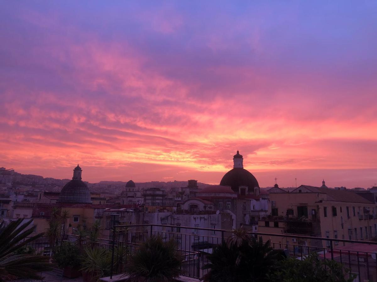 ホテル Duomo 23 ナポリ エクステリア 写真